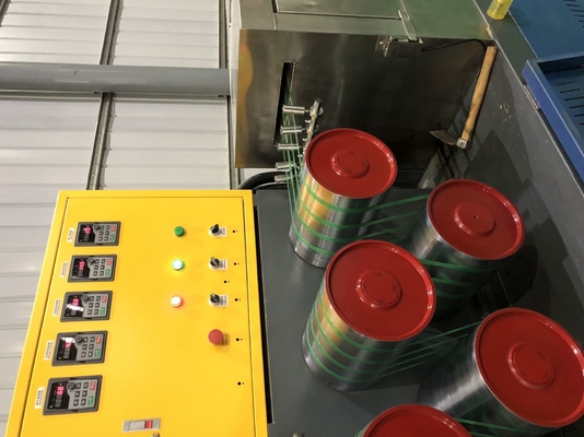 600kgs / H PET Strapping Band Line Produksi Rentang Ketebalan 0,4-1,2mm