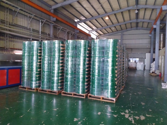 Mesin Pembuat Tali PET Lebar Tali 9-32mm dengan Kesalahan 0,2mm untuk Keperluan Industri