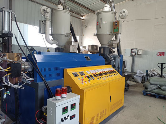 Peralatan sabuk pengemasan PP, jalur produksi ekstrusi sabuk PP khusus, motor GUGAO 37KW, jalur produksi sabuk PP