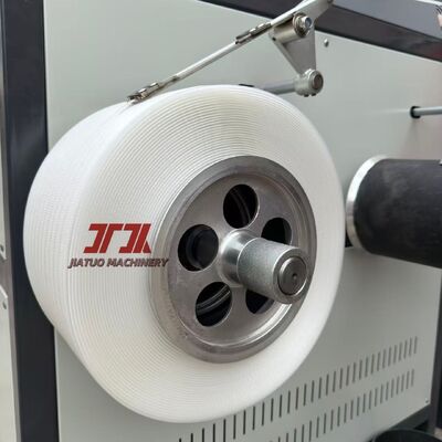 Sabuk Strapping PP Lebar 5-19mm dengan Kekuatan Tarik 50-200KG dan Warna yang Dapat Disesuaikan untuk Pengikatan Palet Logistik