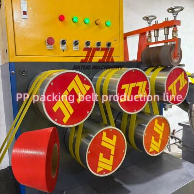 Mesin pembuat tali pengikat PP 5-19mm Lini produksi sabuk pengemas PP Perangkat penggantian layar otomatis